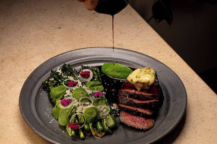Dining 90 of 137