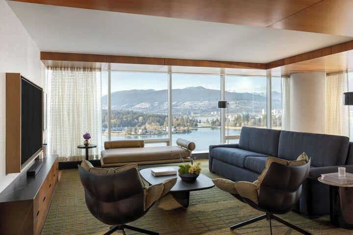 Room 40 of 137