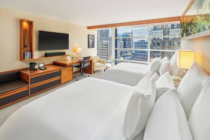 Room 32 of 137