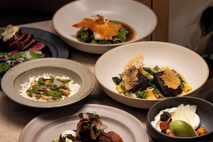 Dining 87 of 137